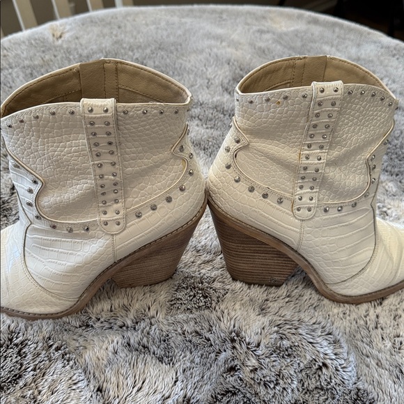 Sam Edelman Iris 2 Studded Western Boots White Croc Embossed Leather Women’s 10 - Picture 11 of 14